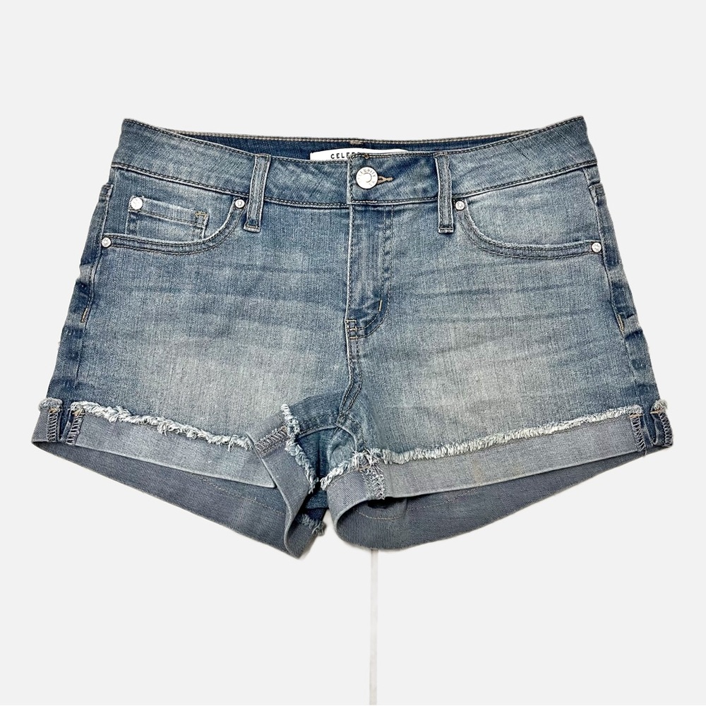 Celebrity Pink The Honey Light Wash Shorts Size 3/26